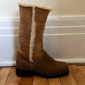 Warm fluffy vintage winter boots!
